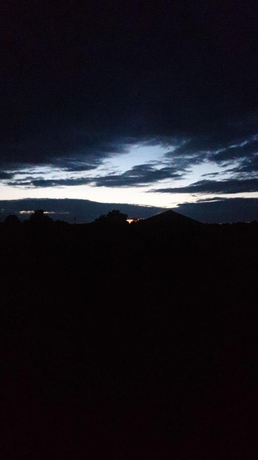 Aris Pokoje Goscinne Wojnicz Esterno foto